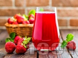Нектар / сок / сироп от ягоди в бутилки - снимка на рецептата